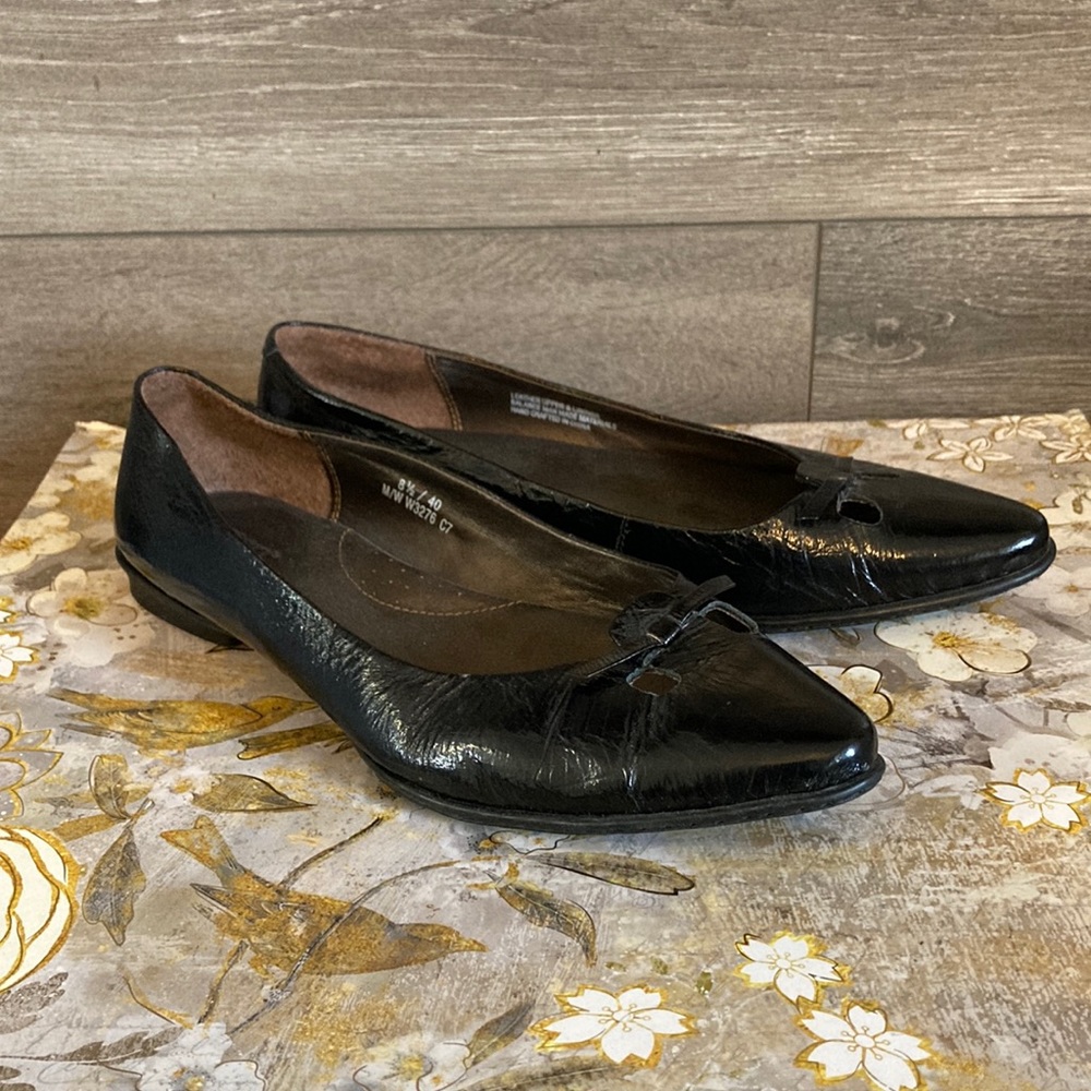 Born Leather Flats